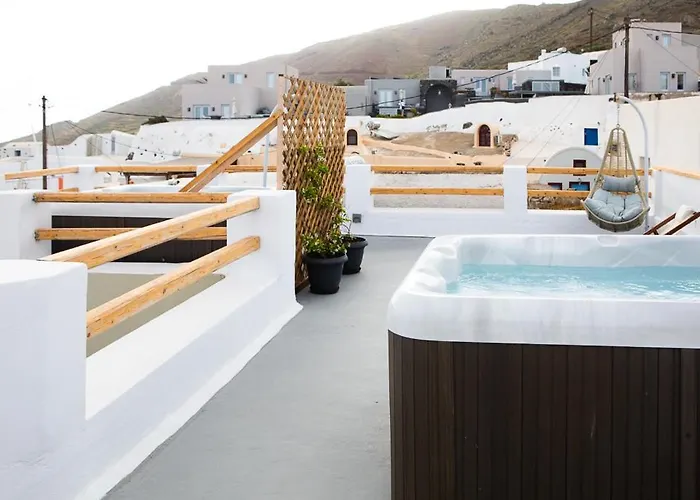 Апарт-отель Aetheria Foinikia (Santorini)