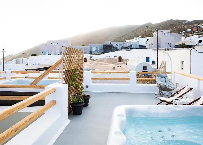 Апарт-отель Aetheria Foinikia (Santorini)