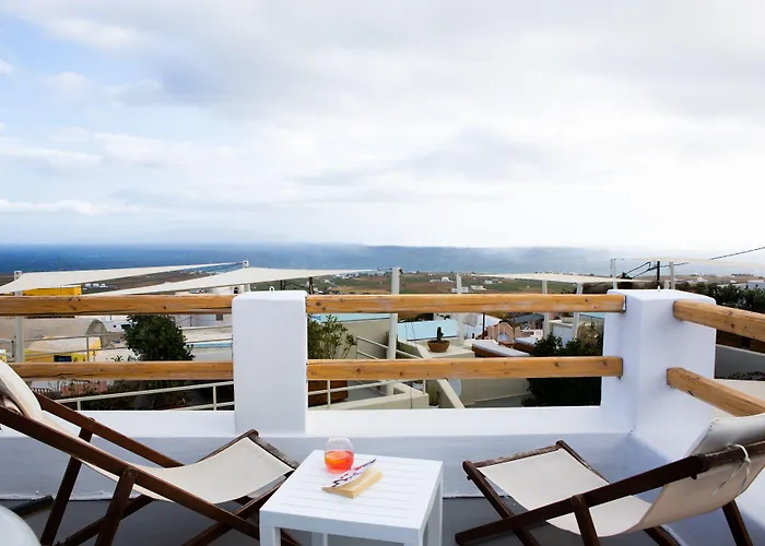 Aetheria Foinikia (Santorini)