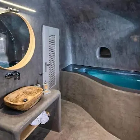 Aetheria Aparthotel 4*