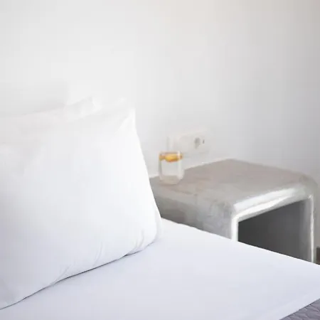 Aetheria Aparthotel Foinikiá