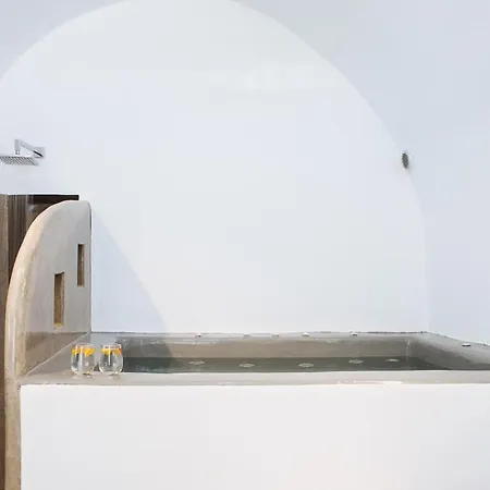Apart-hotel Aetheria 3*