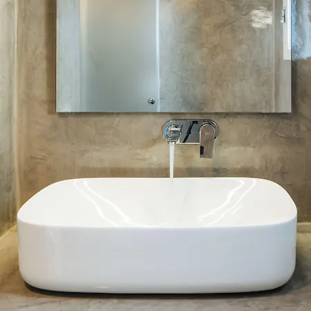 Aetheria Aparthotel Foinikiá