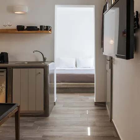Aetheria Aparthotel Foinikiá